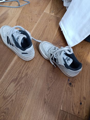 Lot de baskets enfants