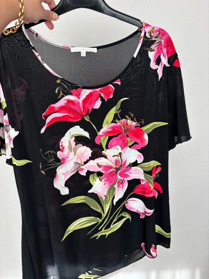 T shirt un jour ailleurs à motif fleuris - photo numéro 2
