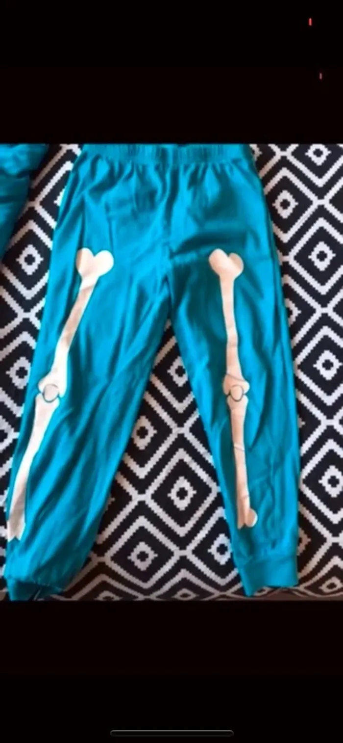 Pyjama squelette phosphorescent taille 4 ans - photo numéro 4