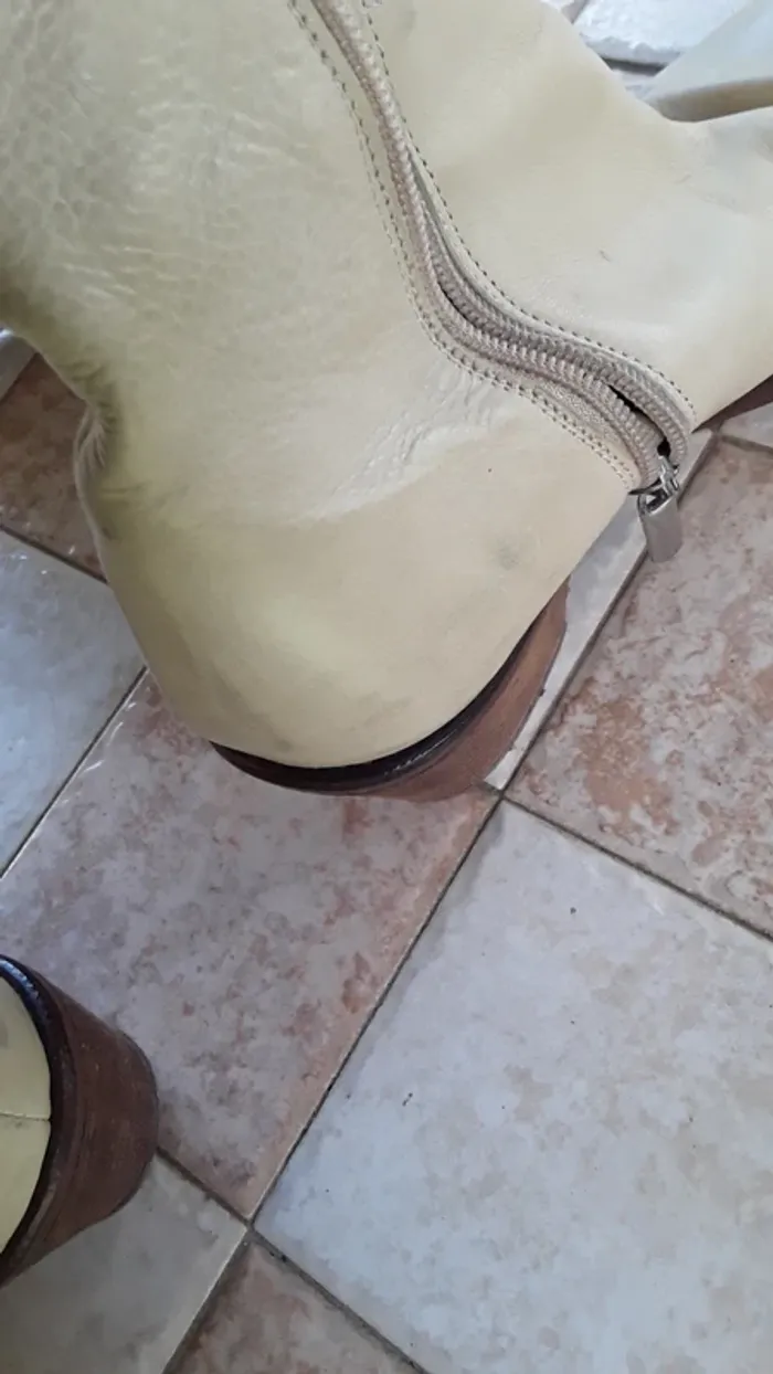 Bottes taille 38, très beau cuir - photo numéro 9