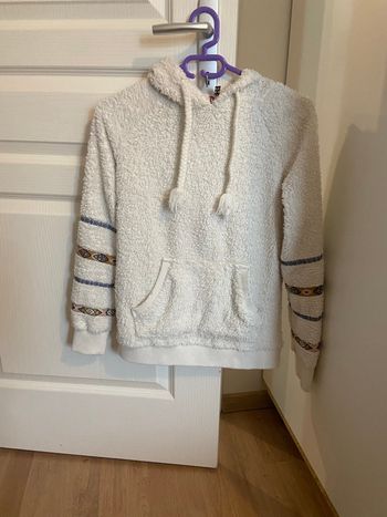 Pull femme à capuche  TS undiz