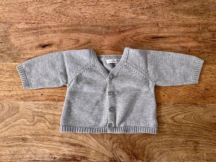 Lot un pull et un gilet - photo numéro 2