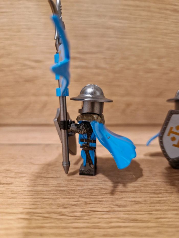Figurines type lego 2 soldats templiers - photo numéro 3
