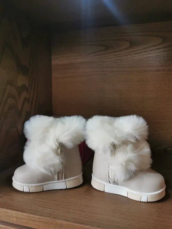 Chaussures Boots / bottes, bébés. - photo numéro 3