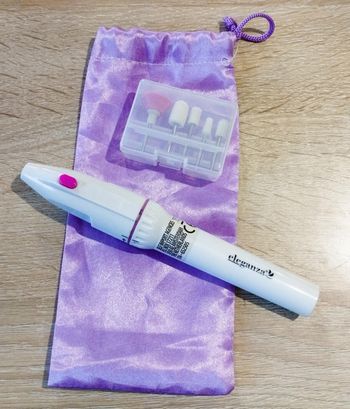 Ponceuse ongles manucure