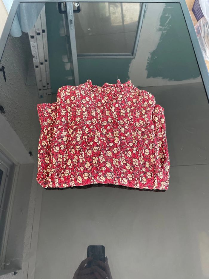 Haut fleuri de la marque Kookaï en taille M