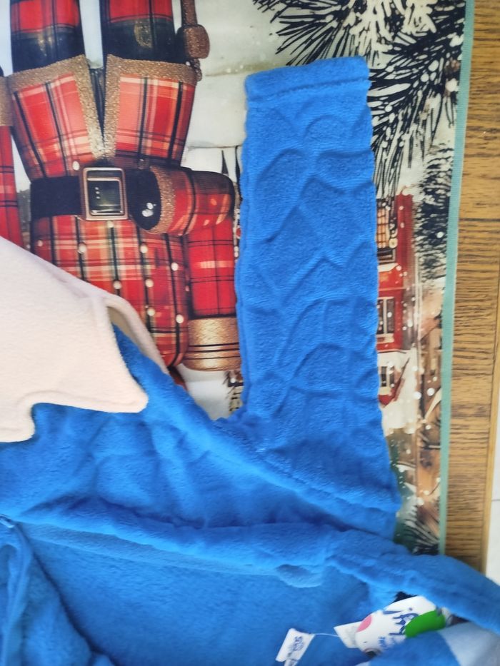 Pyjama / Surpyjama / Déguisement bleu – 23 mois – Neuf - photo numéro 3