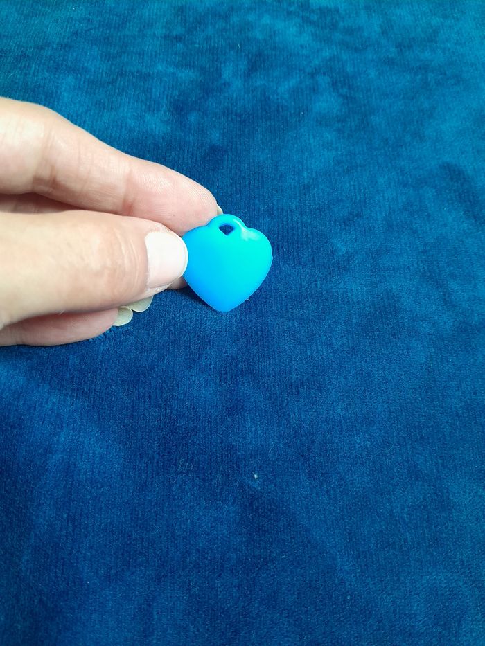 Pendentif cœur silicone Bleu Neuf - photo numéro 2