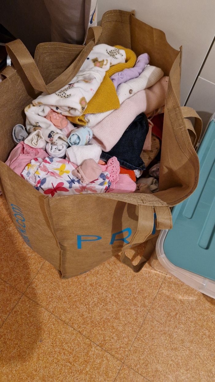 Lot de vêtements bébé fille - photo numéro 2