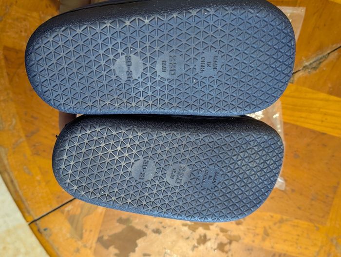 Chausson spiderman t 30 31 neuf - photo numéro 2