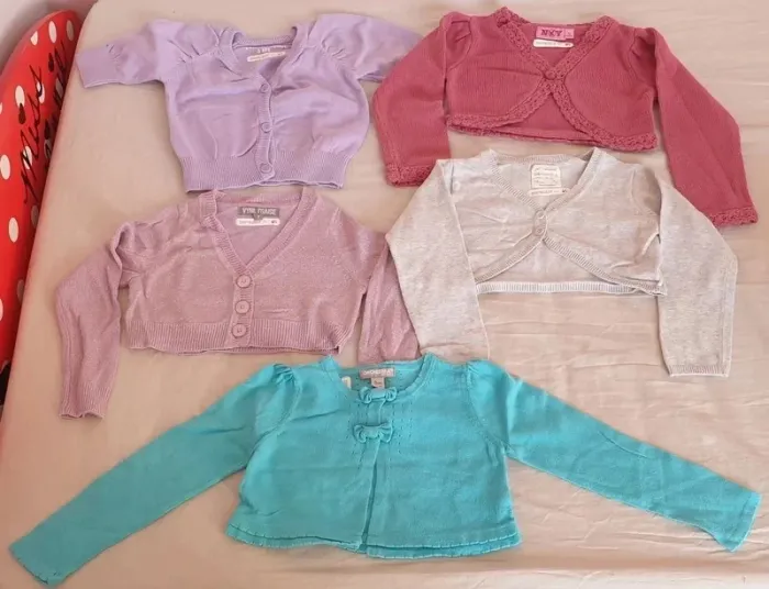 Lot 5 gilets courts 3 ans