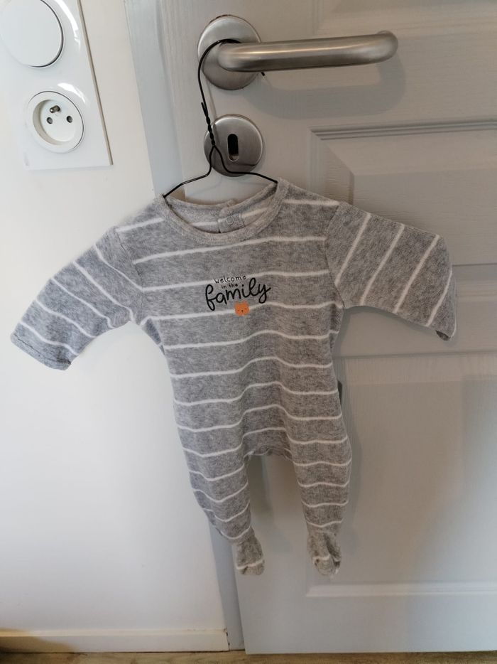 Lot de pyjamas - photo numéro 5