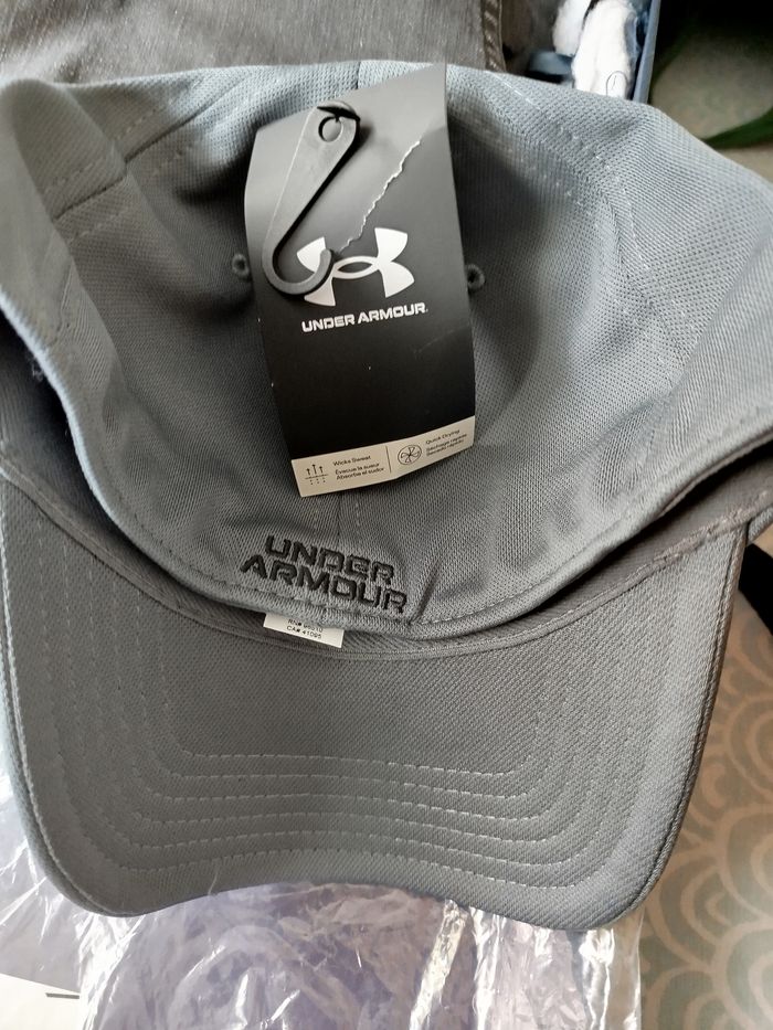 Casquette under Armour neuf - photo numéro 6