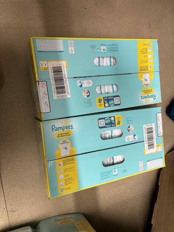 Couches Pampers premium protection