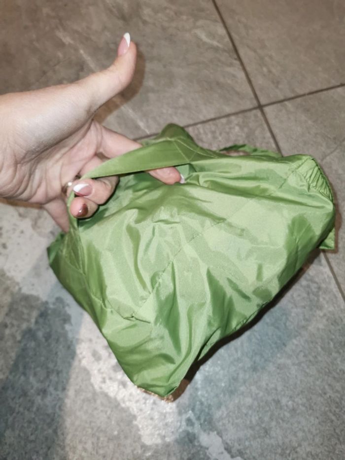 Veste coupe-vent imperméable fille 14 ans comme neuve - photo numéro 6