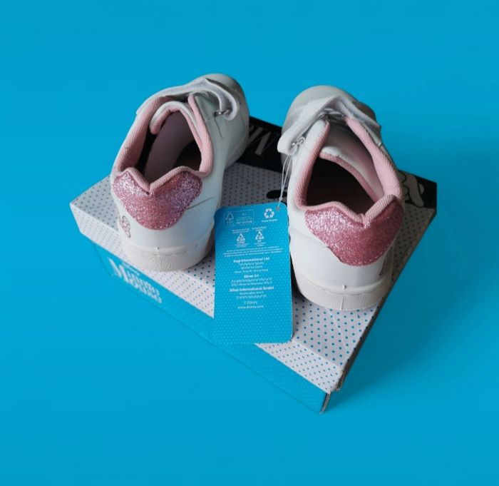 Baskets Minnie blanches roses pâle pointure 31 Neuves - photo numéro 4