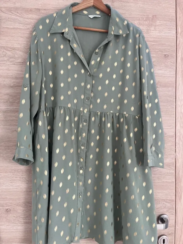 Robe kaki et doré Taille3 - photo numéro 2