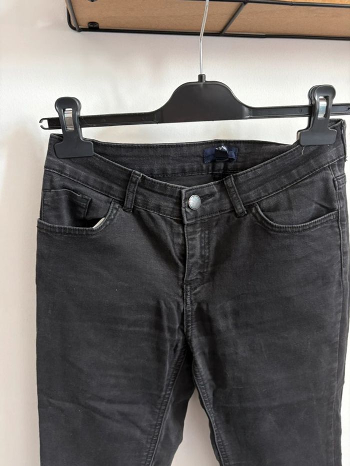 Jean noir T36 - photo numéro 2