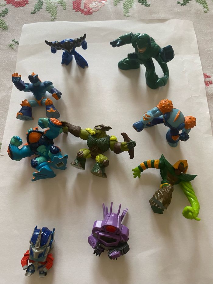 Lot de 9 figurines gormiti et Marvel super héros - photo numéro 2