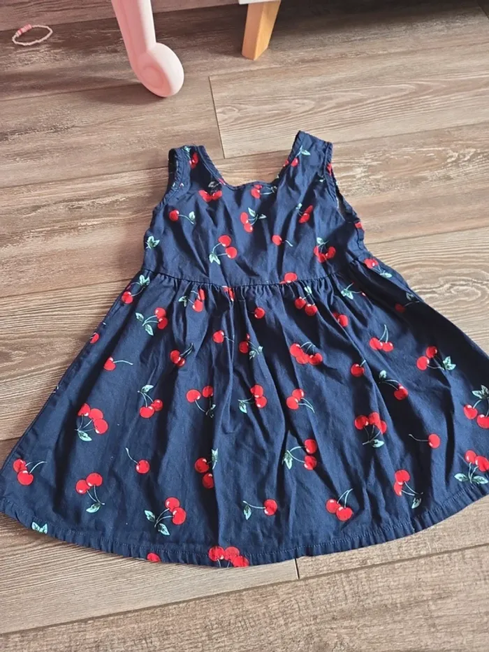 Lot 2 robes cerises - photo numéro 3