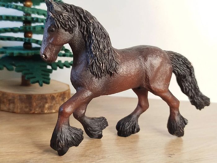 PAPO étalon frison Figurine Animal équidé - photo numéro 3