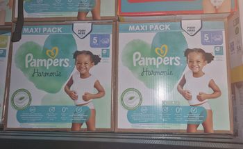 Lot de 2 maxi pack 66 couches pampers harmonie taille 5