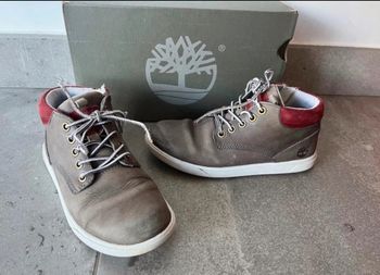 Chaussures timberland 34 Lacets + fermeture éclaire intérieur