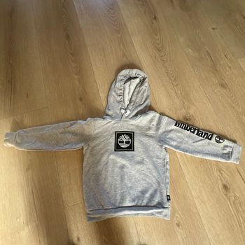 2 sweat Timberland et Lévis - 5/6 ans