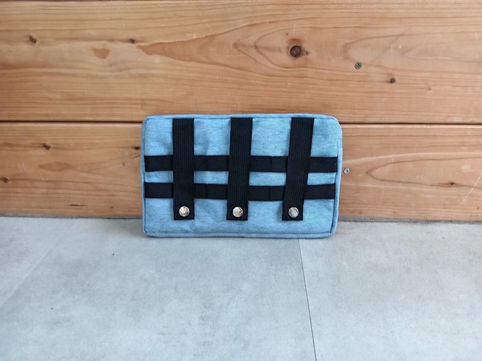 Pochette cabaïa bleue claire neuve - photo numéro 2