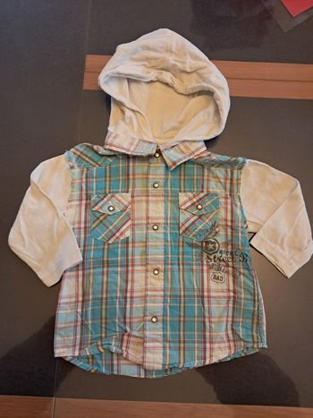 Chemise à capuche