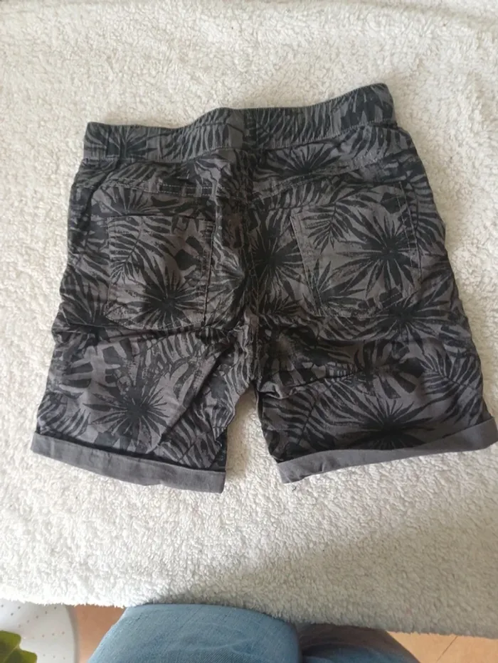 Short imprimé feuilles - photo numéro 4