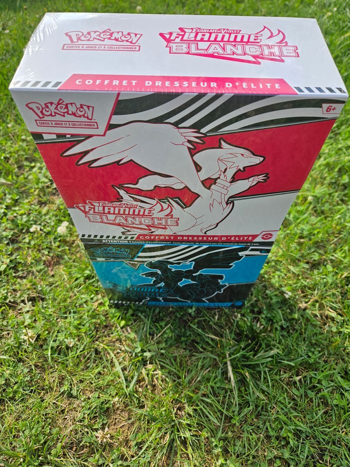 Lot Coffrets Dresseur d’Élite Pokémon – Flamme Blanche & Foudre Noire – Reshiram / Zekrom – Neufs - photo numéro 2