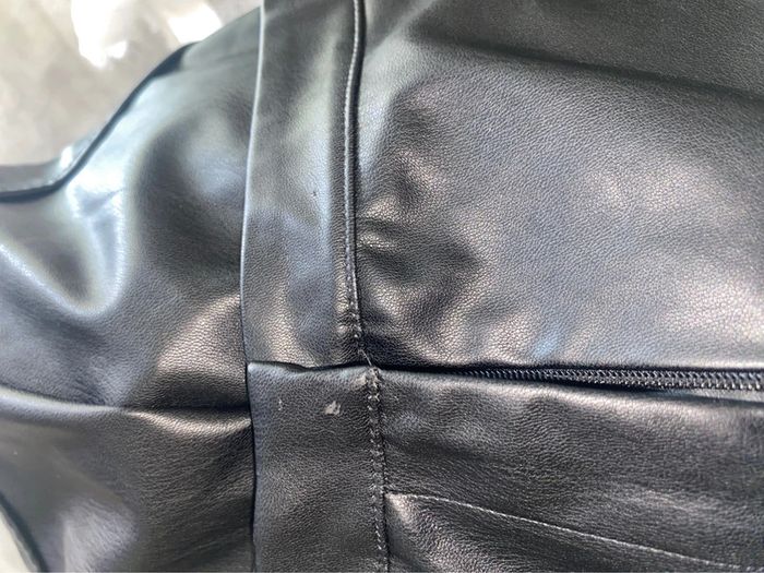 Short simili cuir taille L - photo numéro 6