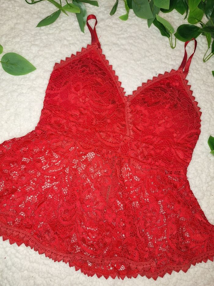 Maillot à dentelle - photo numéro 2