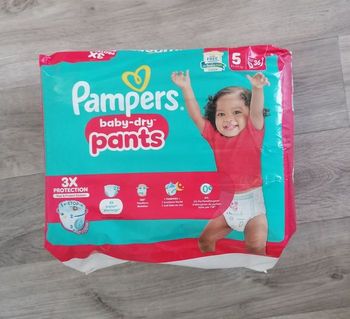 Couche pampers pants 