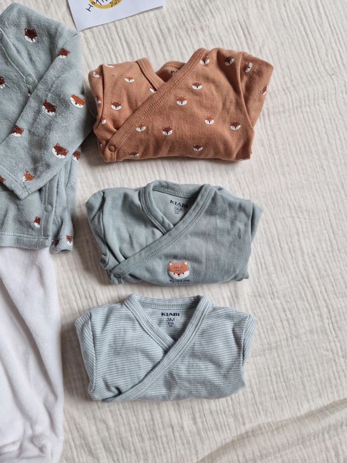 Pyjama et bodies - photo numéro 3