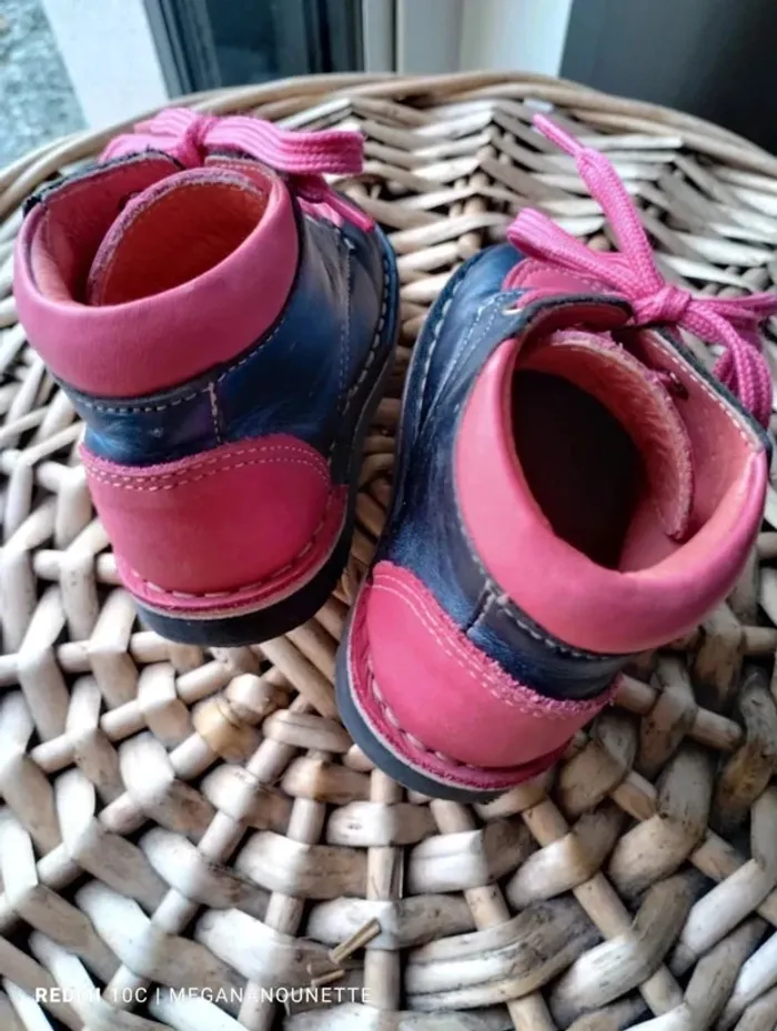 🖤 Clarks Montantes Intégral Cuir – Pointure 23 – Peu Portées – Très Bon État - photo numéro 6