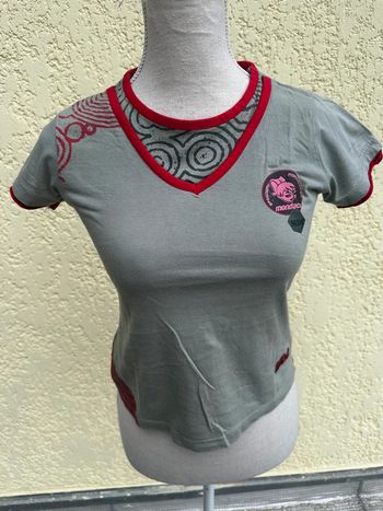 🌿 T-shirt kaki enfant 12 ans – Mondaca – Motif poupée & spirales
