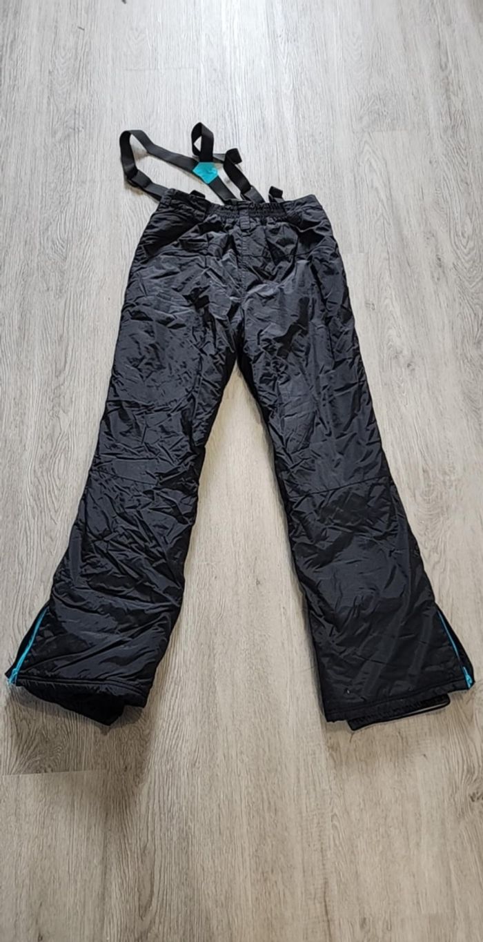 Pantalon  de  ski  ,noir  et  turquoise  ,à  bretelles  ,poches  ,U Oxygn  ,taille  38 - photo numéro 2