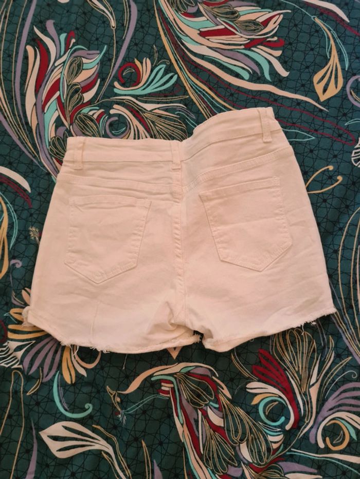 Short blanc taille M - photo numéro 2