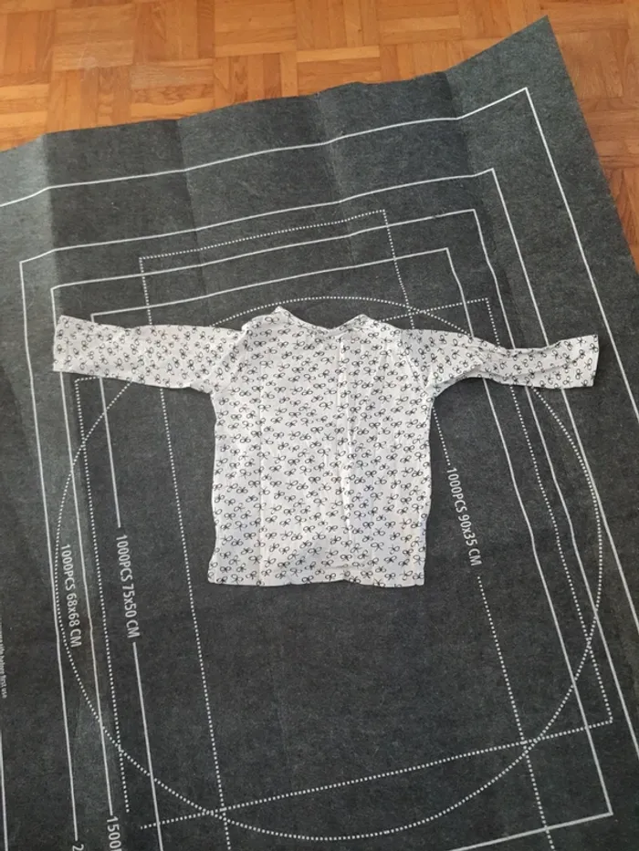 Tee-shirt 12mois - photo numéro 4
