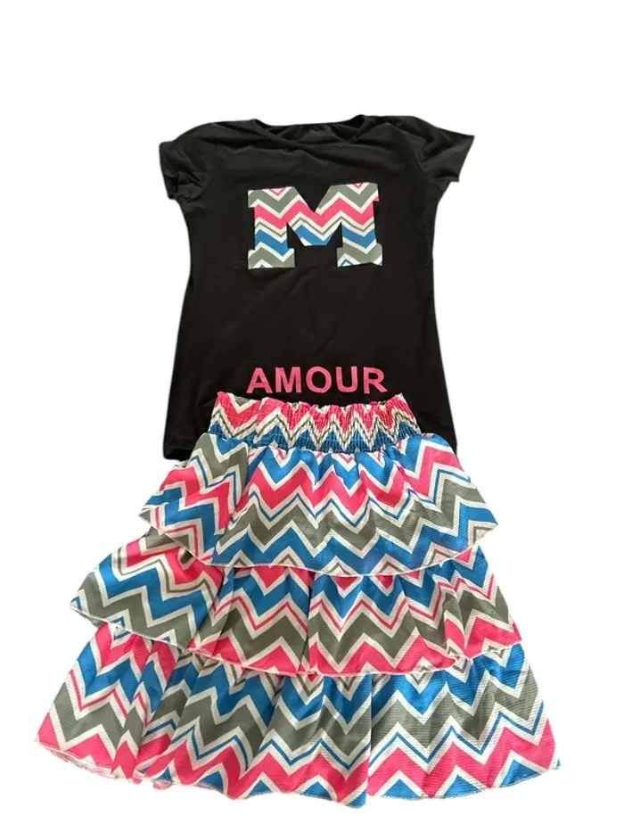 Jupe + tee-shirt