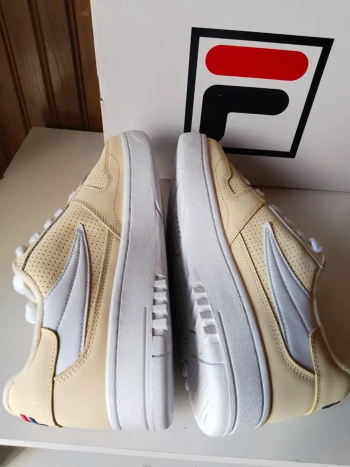 Jolie baskets femme de marque Fila pointure 41 - photo numéro 9