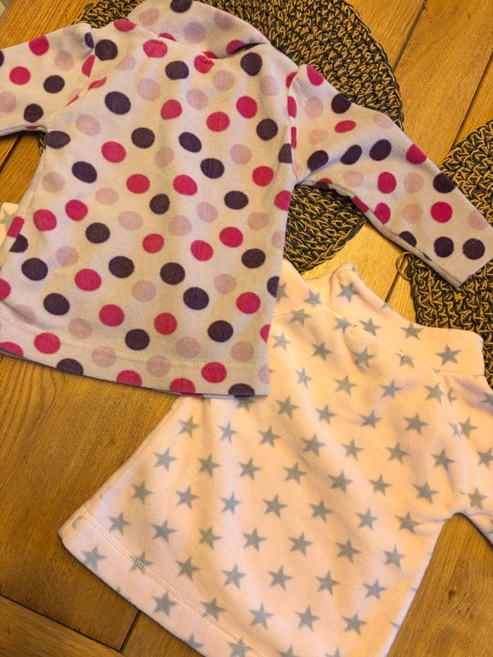 Lot 2 pulls doux chaud 2 ans