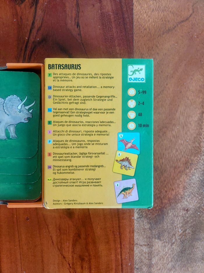 Jeu de bataille Djeco Batasaurus - photo numéro 2