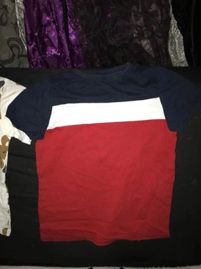 Lot de 4 t-shirt garçon – taille 8 ans -diverses marque 8 - photo numéro 4