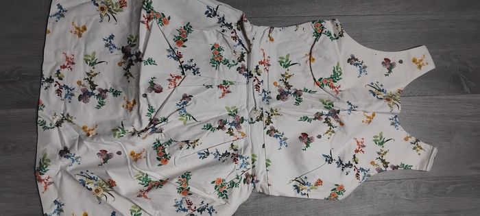 Robe a fleurs - photo numéro 2