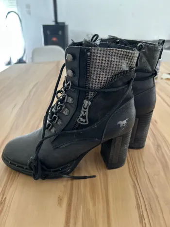 Botte noir