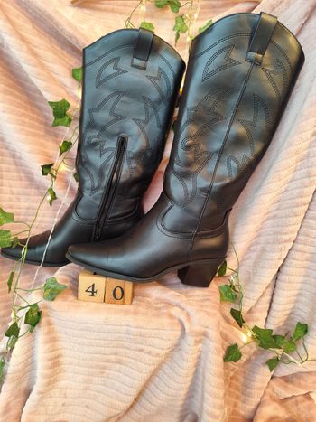 Bottes noires style santiags 40 