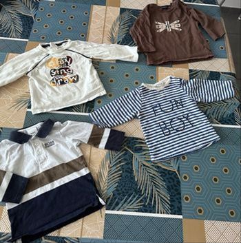 Lot pull bébé 